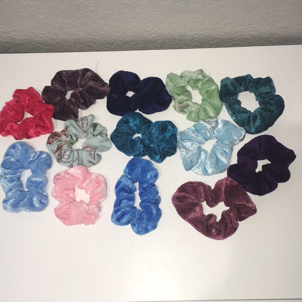 13 PC scrunchie set